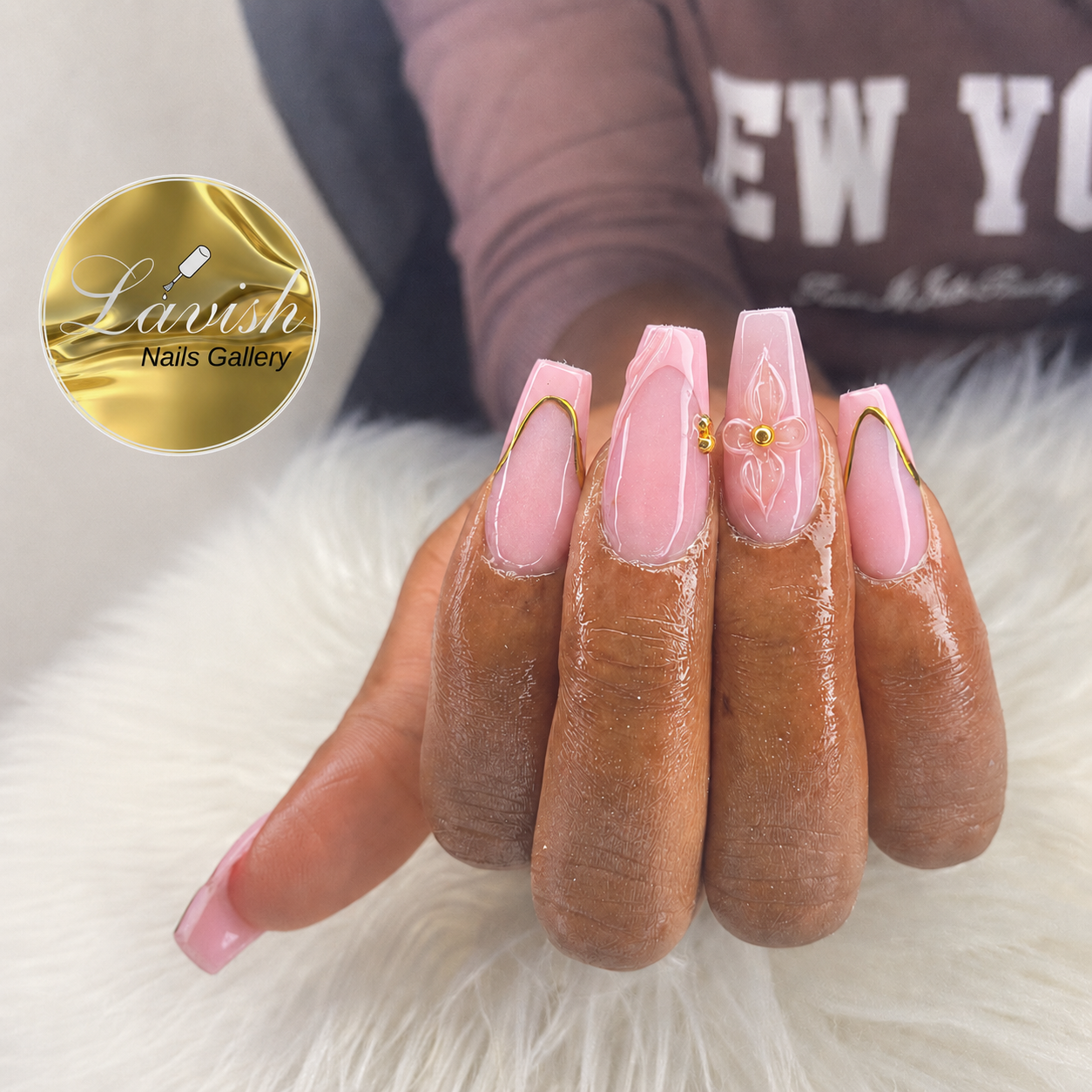 LAVISH NAILS GALLERY nail photo 3